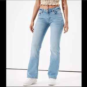 American eagle stretchy boyfriend jeans 10